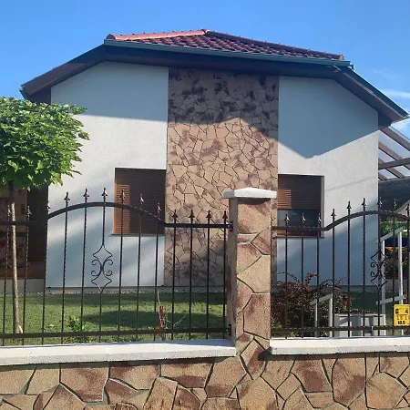 Apartmán Laszlo Nyaralohaz *