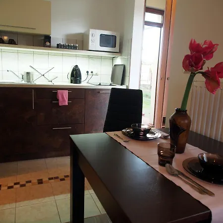 Laszlo Nyaralohaz Apartment *
