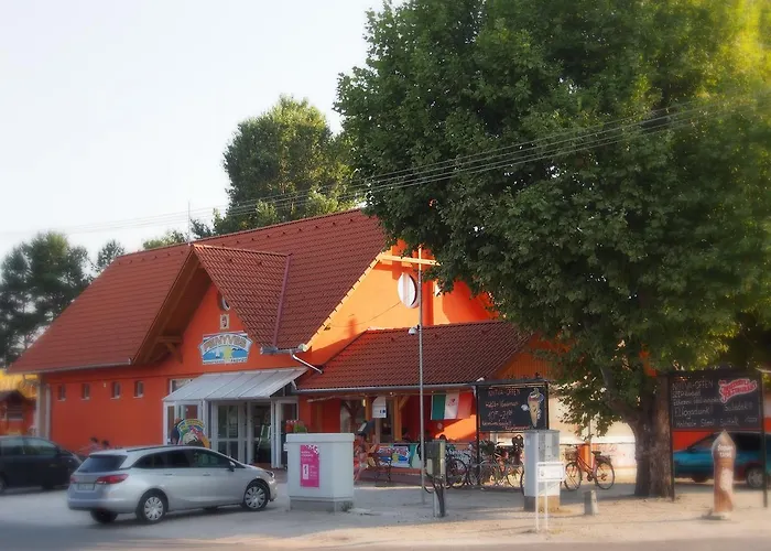 Apartman Laszlo Nyaralohaz *